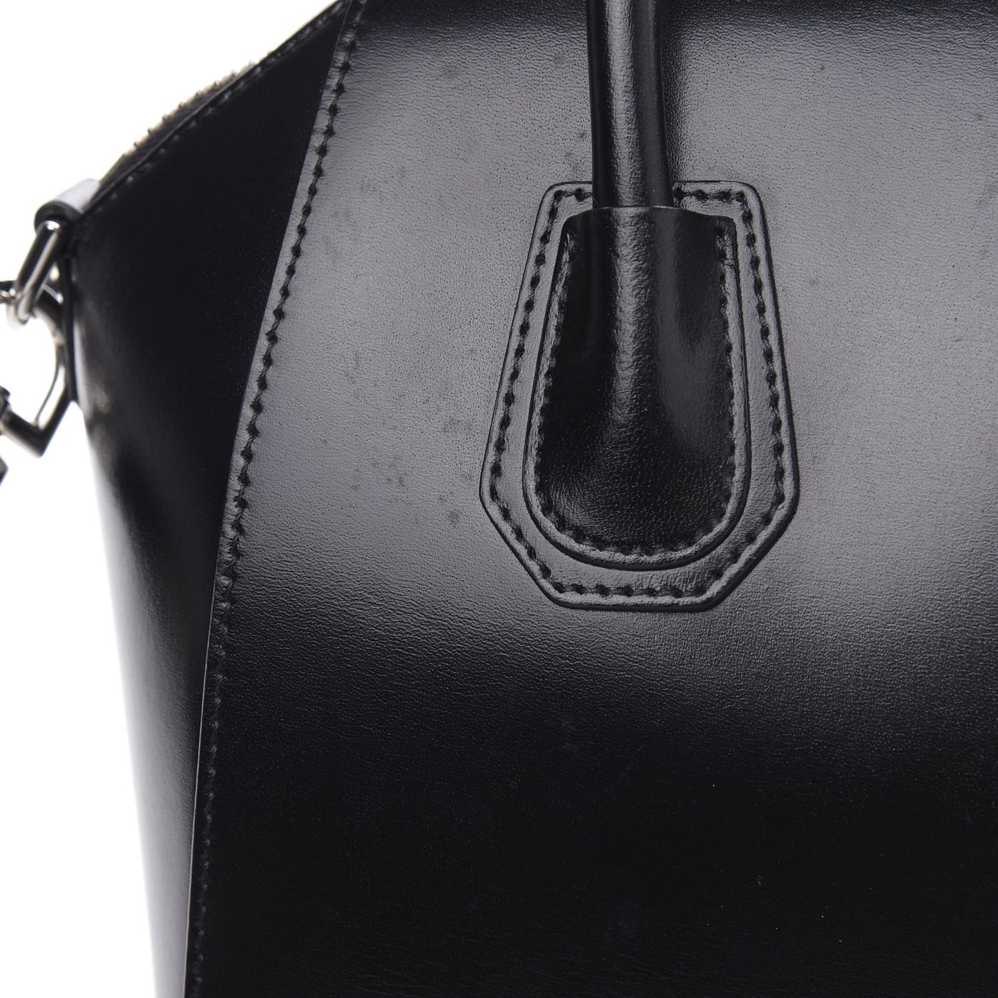 Shiny Lord Calfskin Small Antigona Black