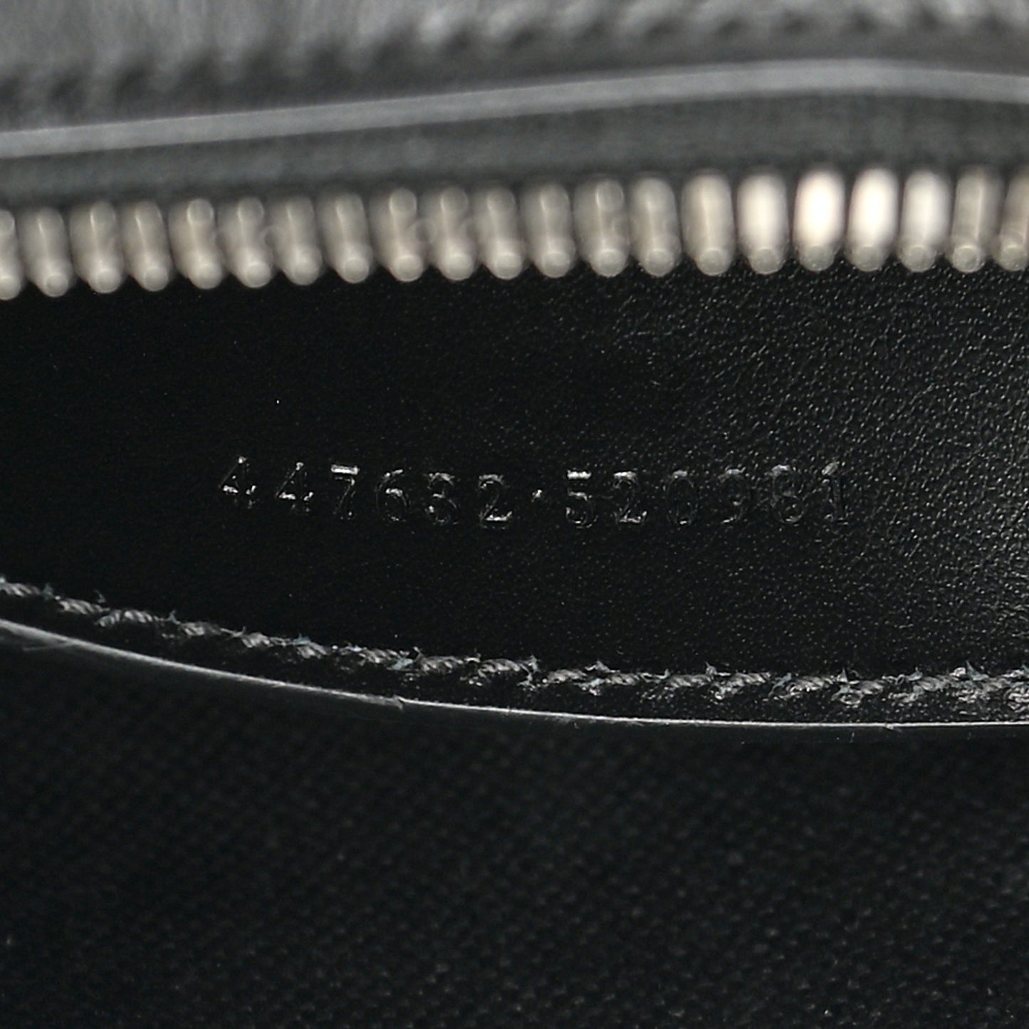 Calfskin Matelasse Monochrome Small GG Marmont Chain Shoulder Bag Black
