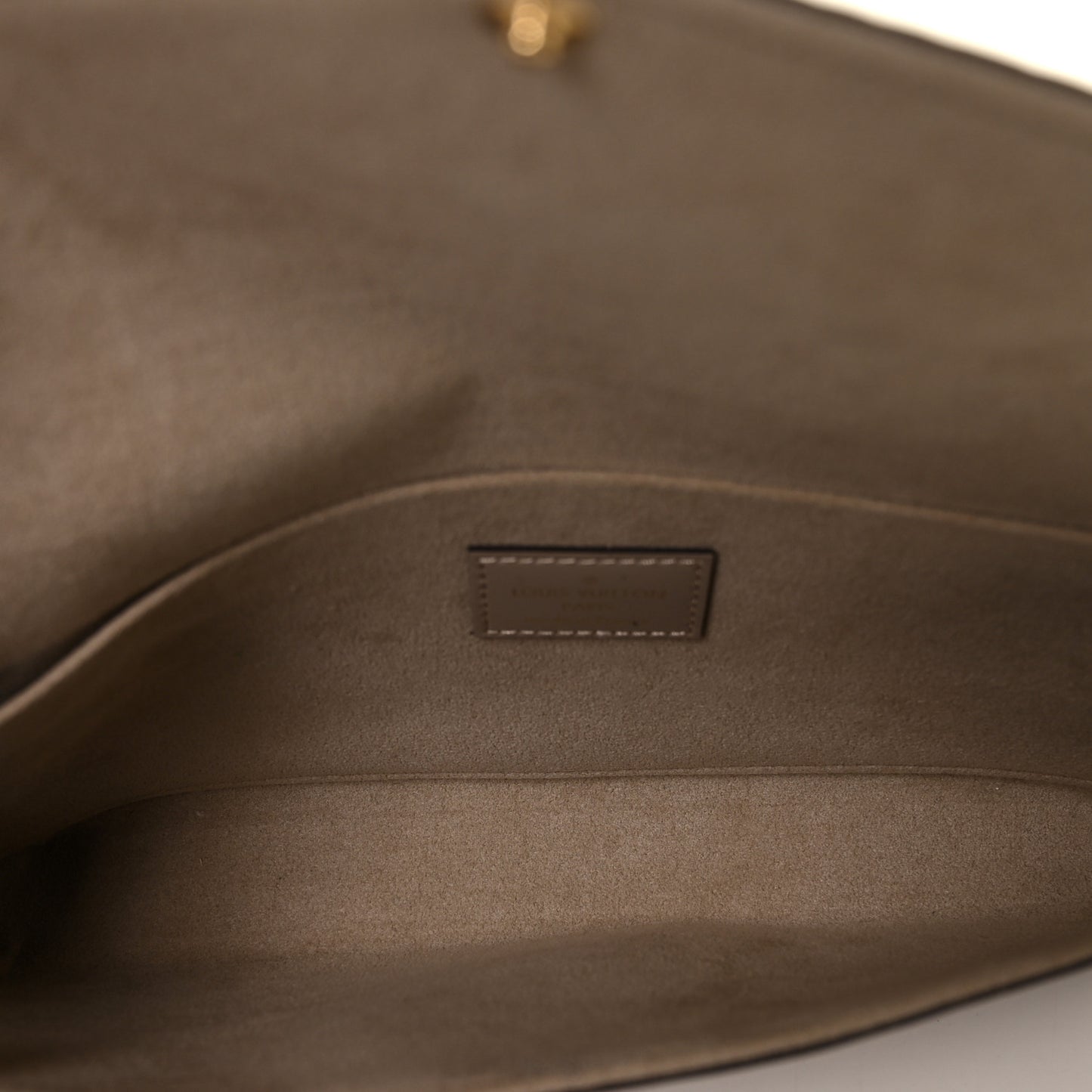Epi Felicie Pochette Chain Wallet Galet