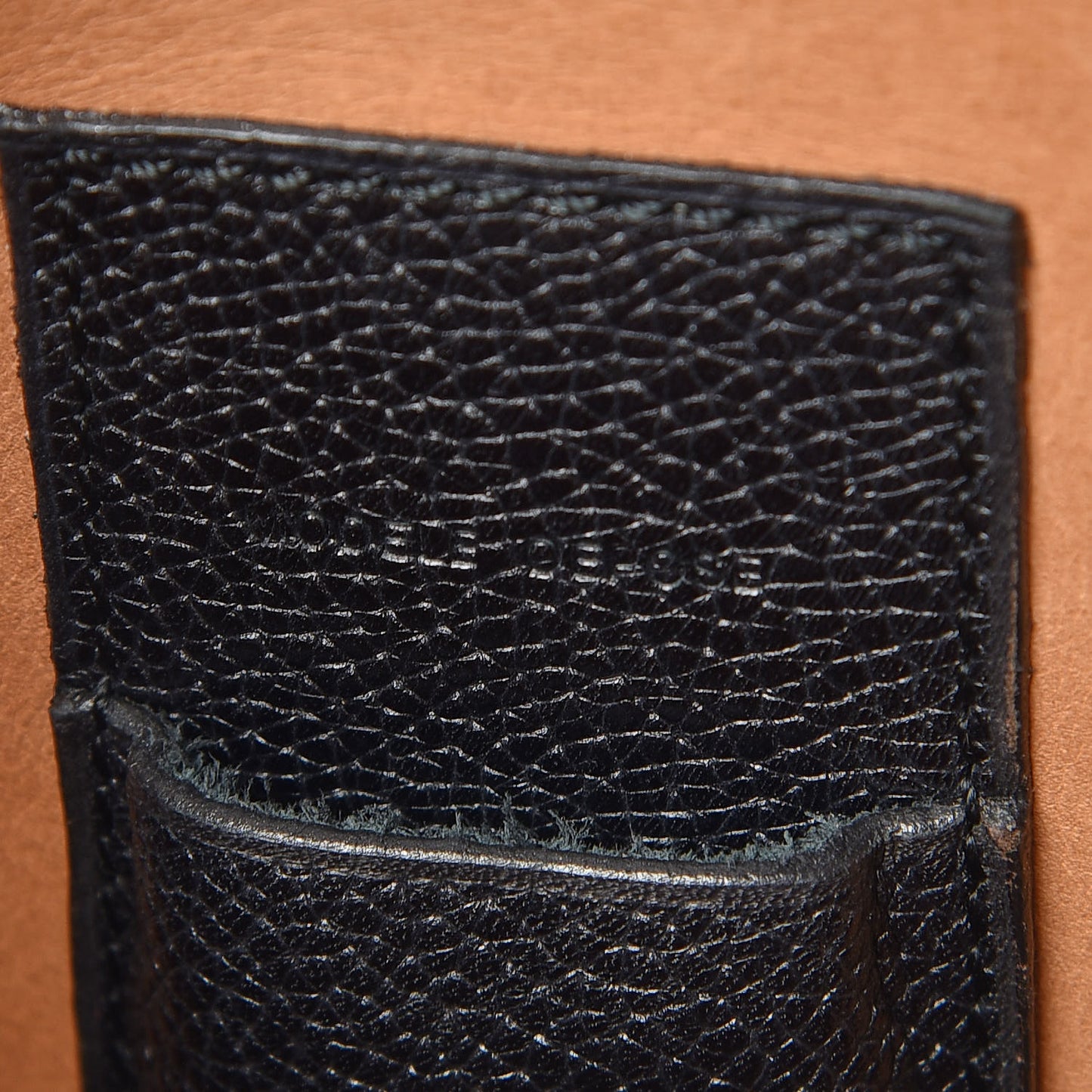 Grained Calfskin Brillant Briefcase Black