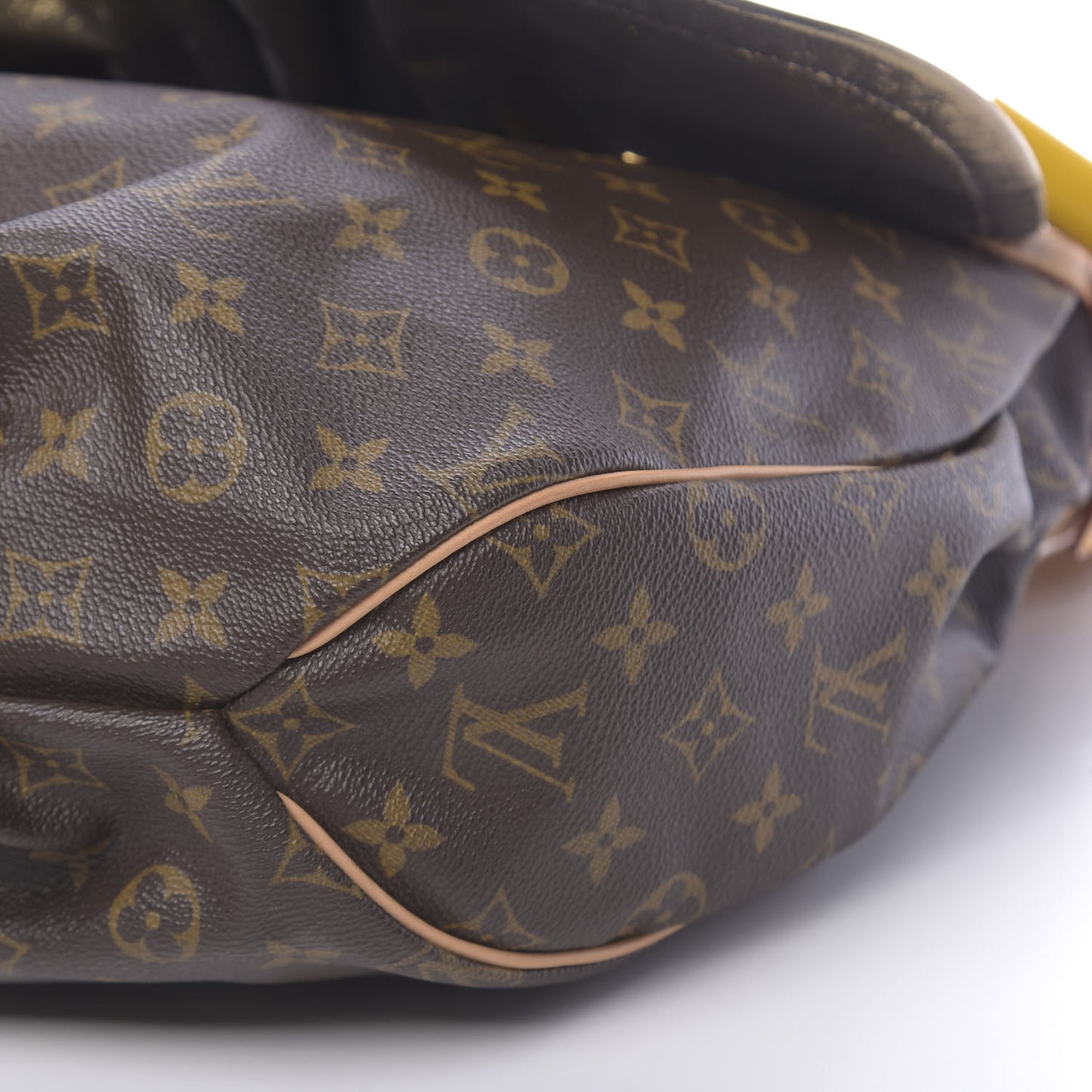 Monogram Kalahari GM
