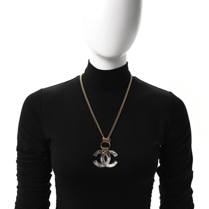Chanel Metal Resin Marbled CC Pendant Necklace Gold Grey 2 of 5