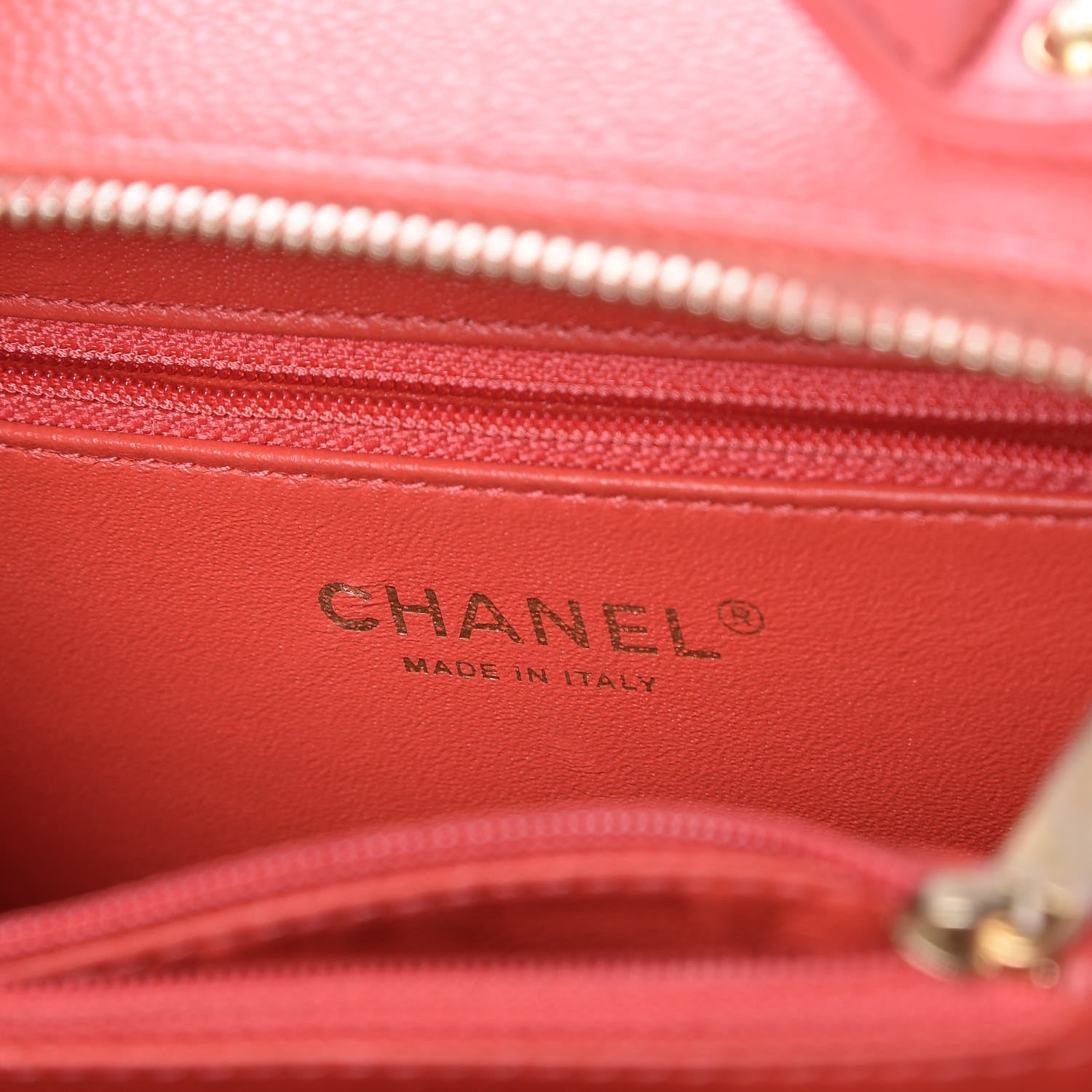 Chanel Caviar Quilted Medium CC Filigree Vanity Case Coral 7 of 11