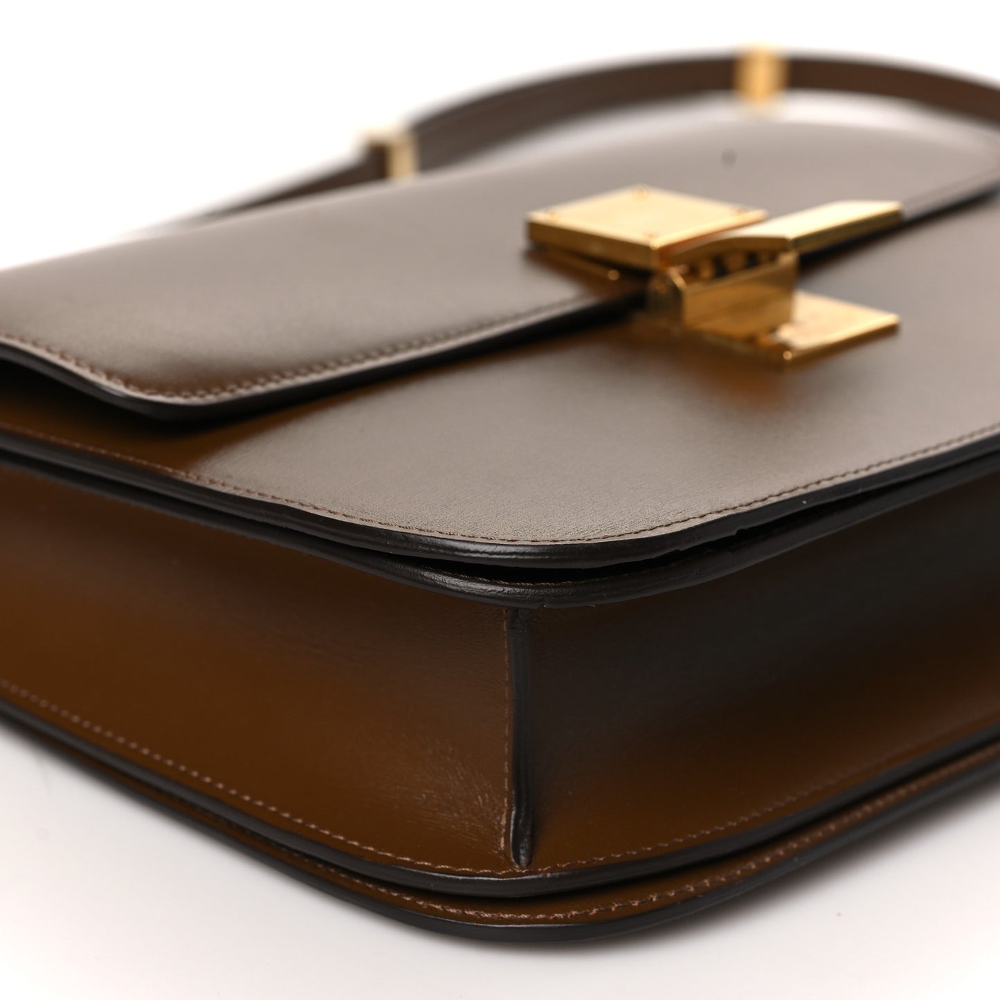 Box Calfskin Medium Classic Box Flap Bag Camel
