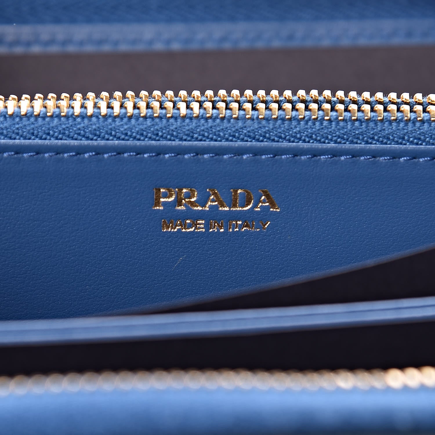 Prada Saffiano Vernice Zip Around Wallet Azzurro 6 of 7