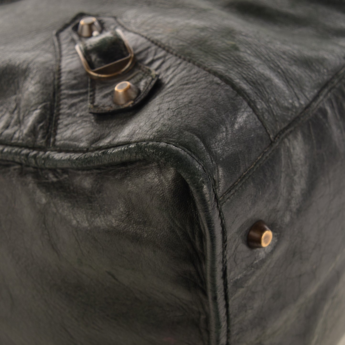 Agneau Classic Hardware Work Black