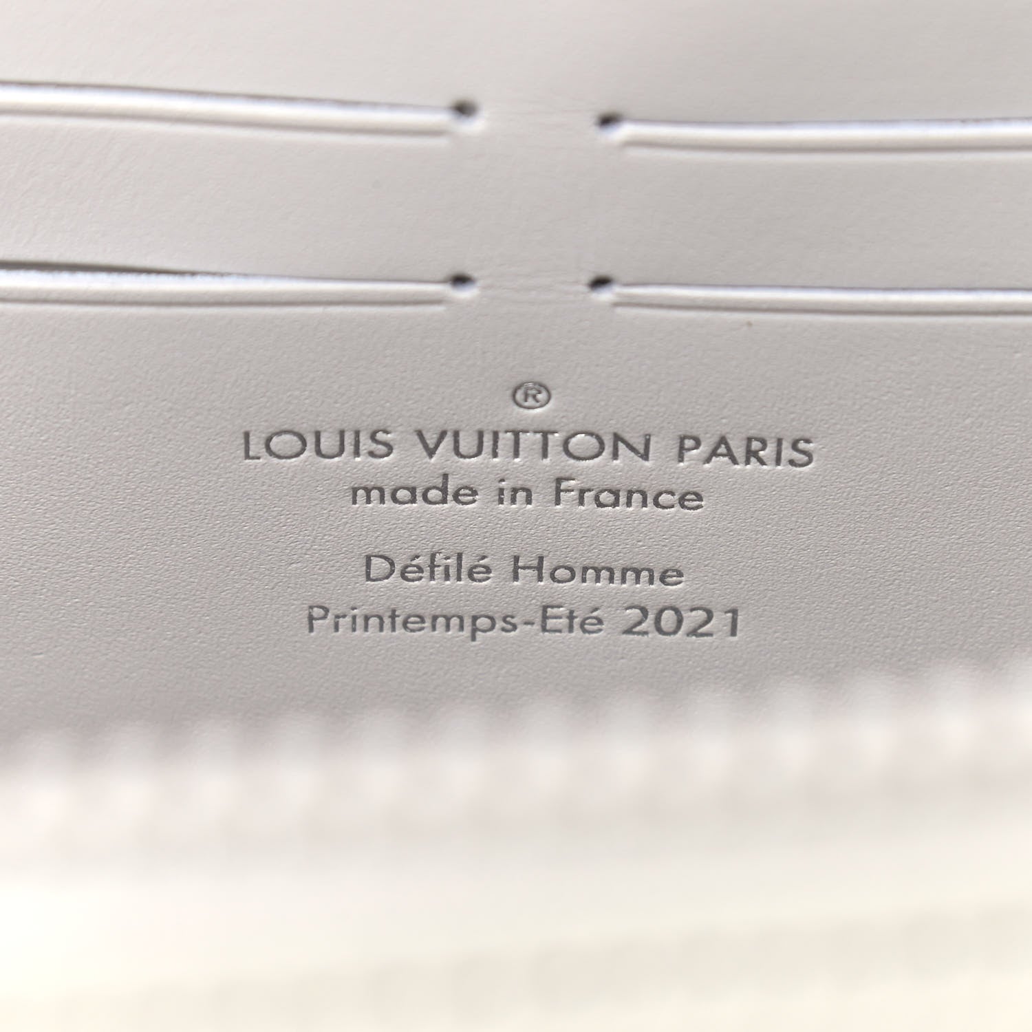 Louis Vuitton Taurillon Monogram LV Friends Soft Trunk Wallet White 6 of 8