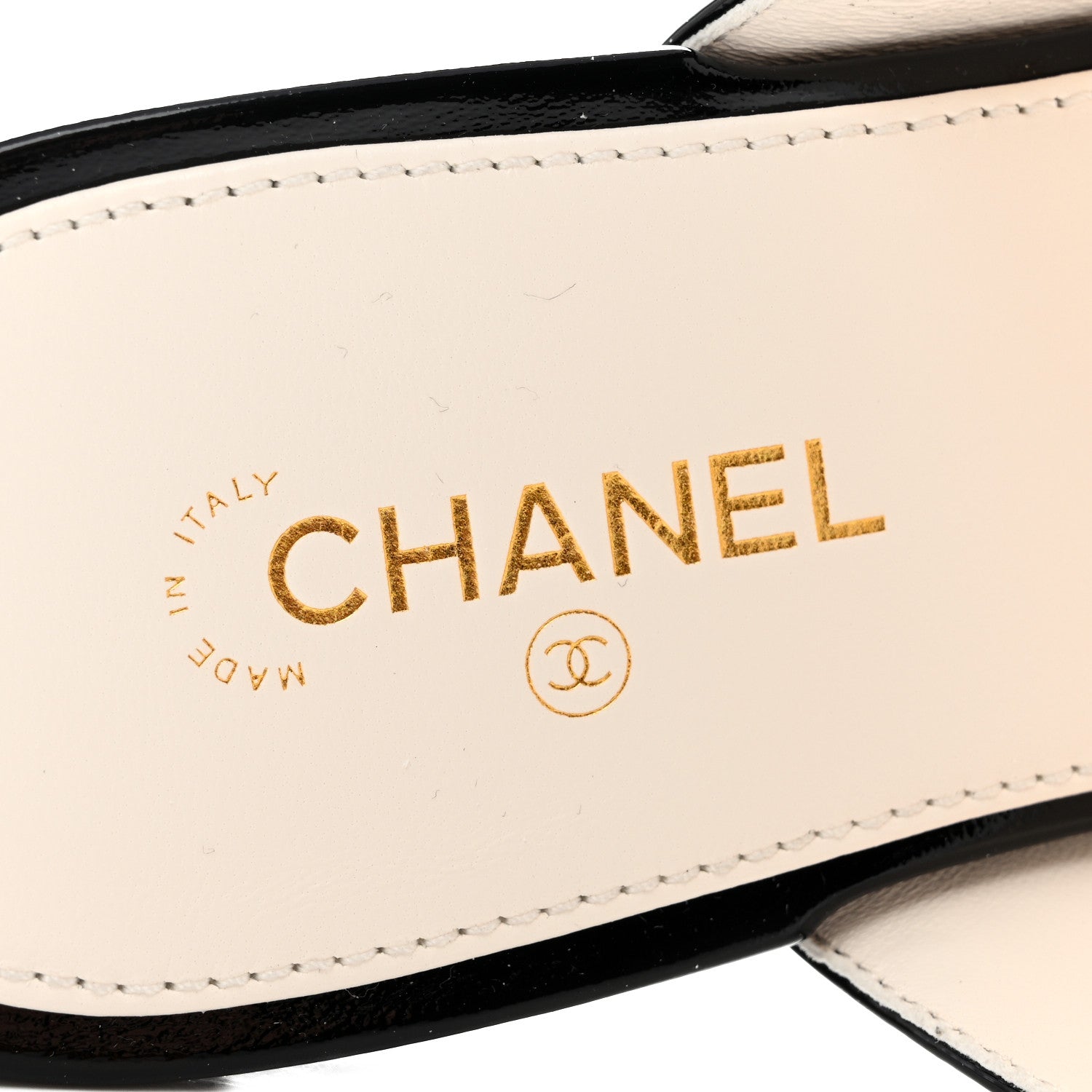 Chanel Lambskin Patent Calfskin CC Thong Sandals 38.5 White Black 7 of 10