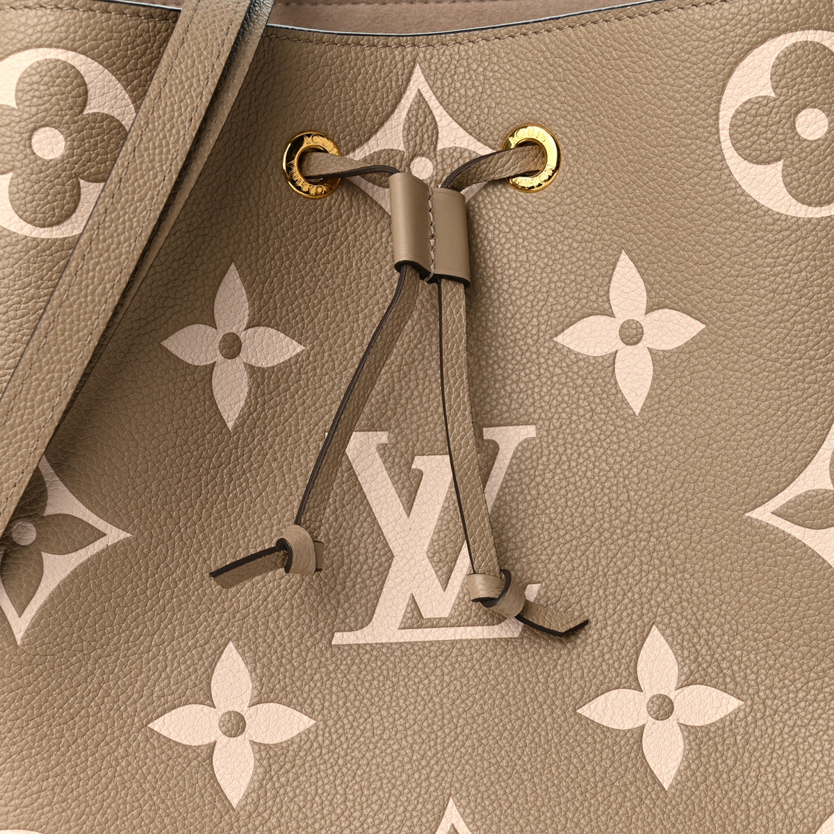 Empreinte Monogram Giant Neonoe MM Tourterelle Creme