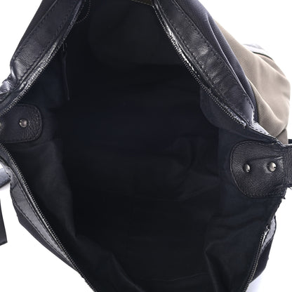 Balenciaga Canvas Calfskin Day Messenger Vert Militaire 4 of 4