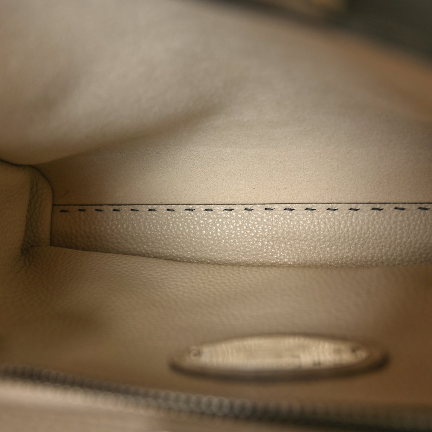 Cuoio Romano Selleria Bi-Color Medium Peekaboo Iconic Satchel Asfalto Latte