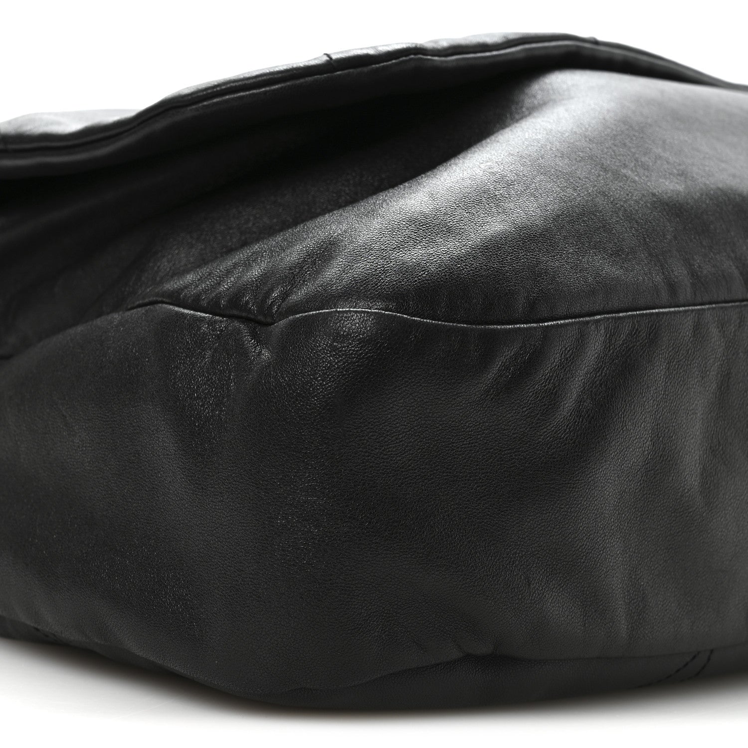 Saint Laurent Lambskin Matelasse Monogram Large Jamie 4.3 Black 9 of 10
