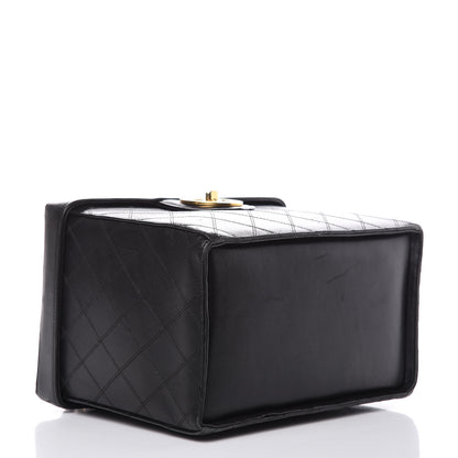Chanel Calfskin Stitch Vanity Case Black 4 of 22