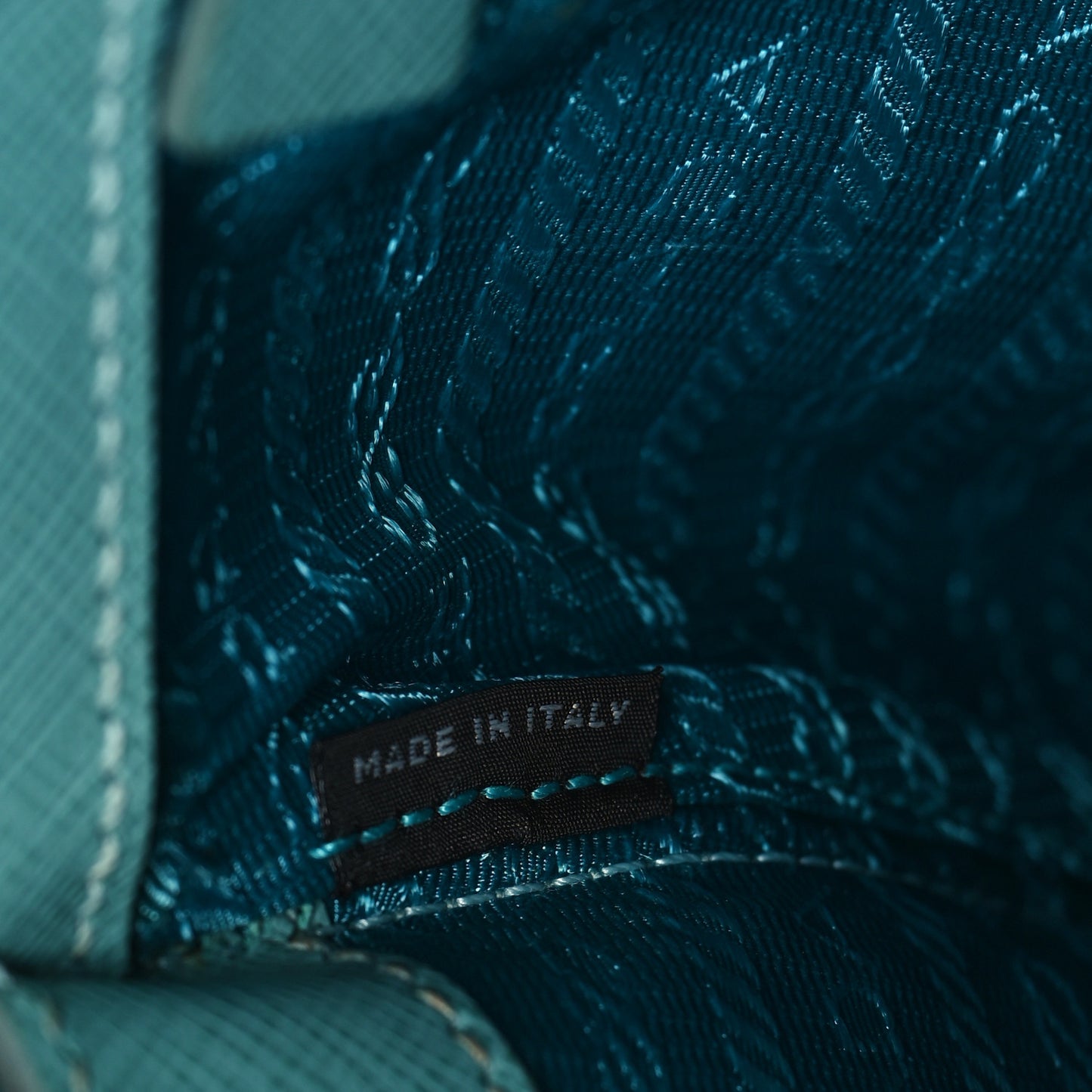 Saffiano Lux Large Promenade Tote Anice