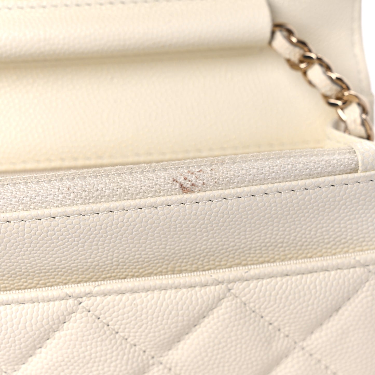 Caviar Quilted Wallet On Chain WOC White