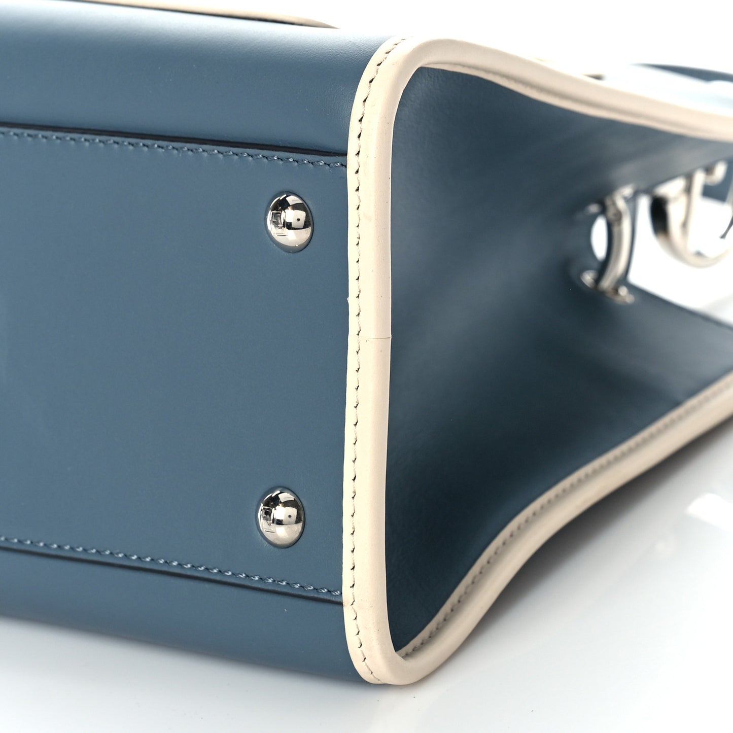 Vitello Century Normand F is Fendi Bi-Color Small Runaway Satchel Blue Notte Balena