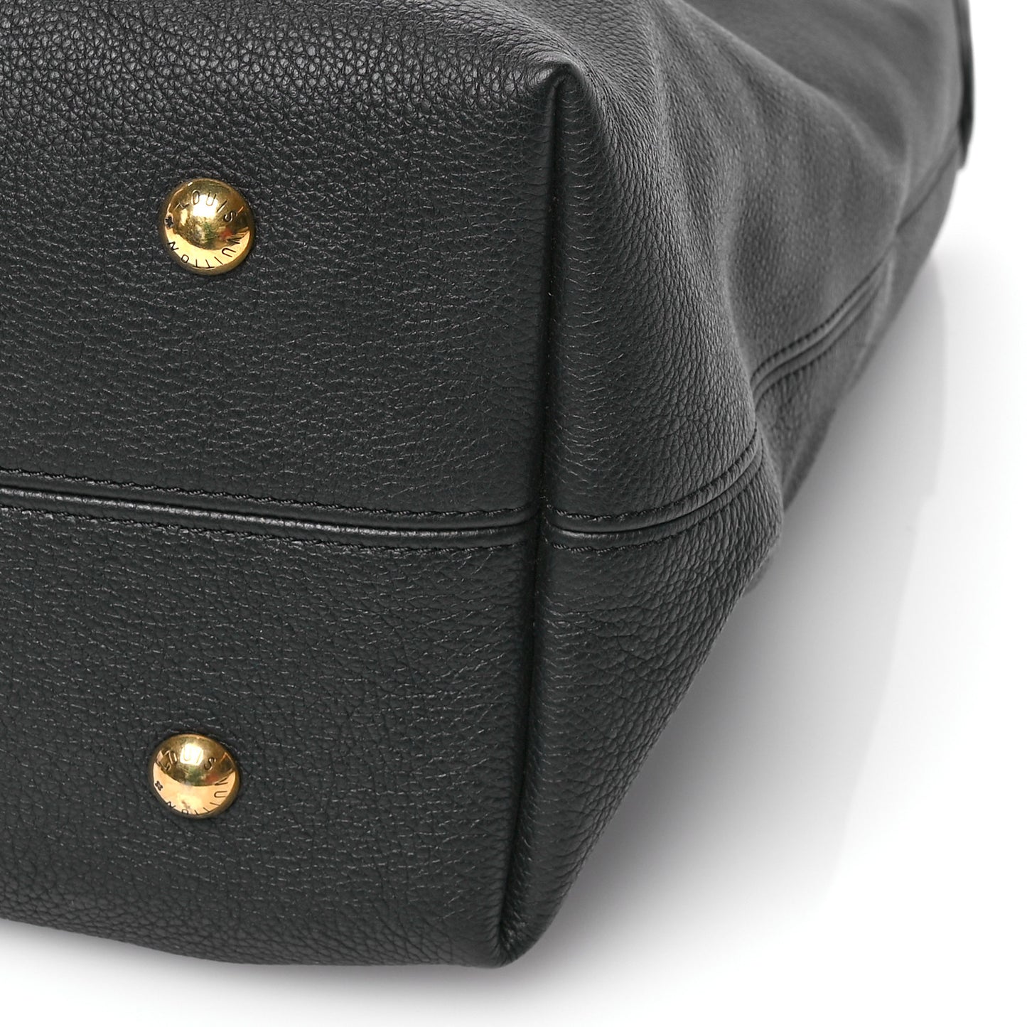 Grained Calfskin Low Key Hobo MM Black