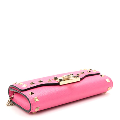Valentino Garavani Pebbled Calfskin Rockstud Flip Lock Wallet On Chain Feminine Pink 4 of 9
