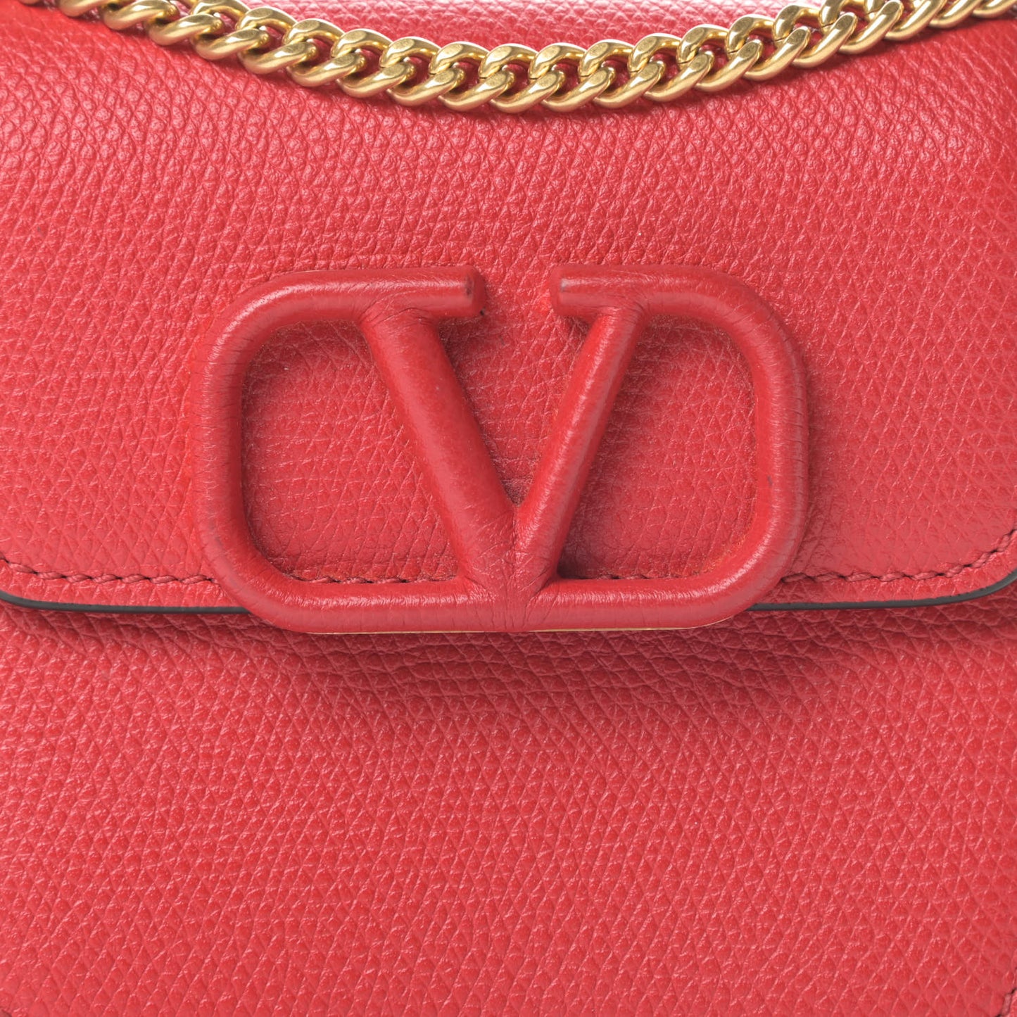 Grainy Calfskin Vlogo Compact Wallet with Chain Rouge Pur
