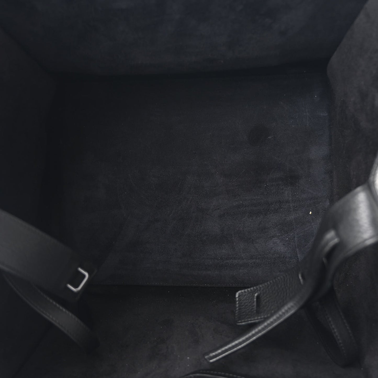 Supple Calfskin Medium Phantom Luggage Black