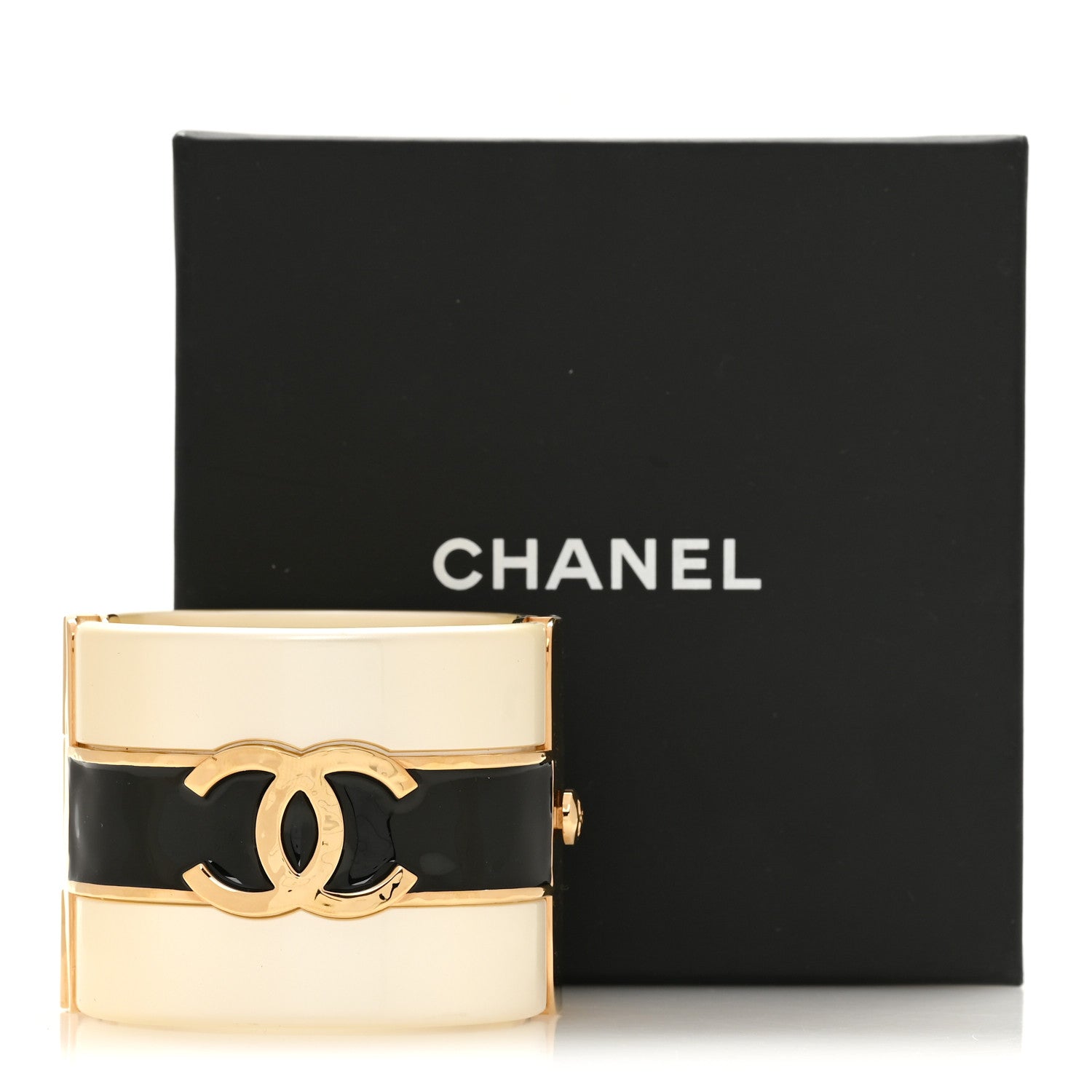 Chanel Resin Enamel CC Cuff Bracelet White Black Gold 6 of 6