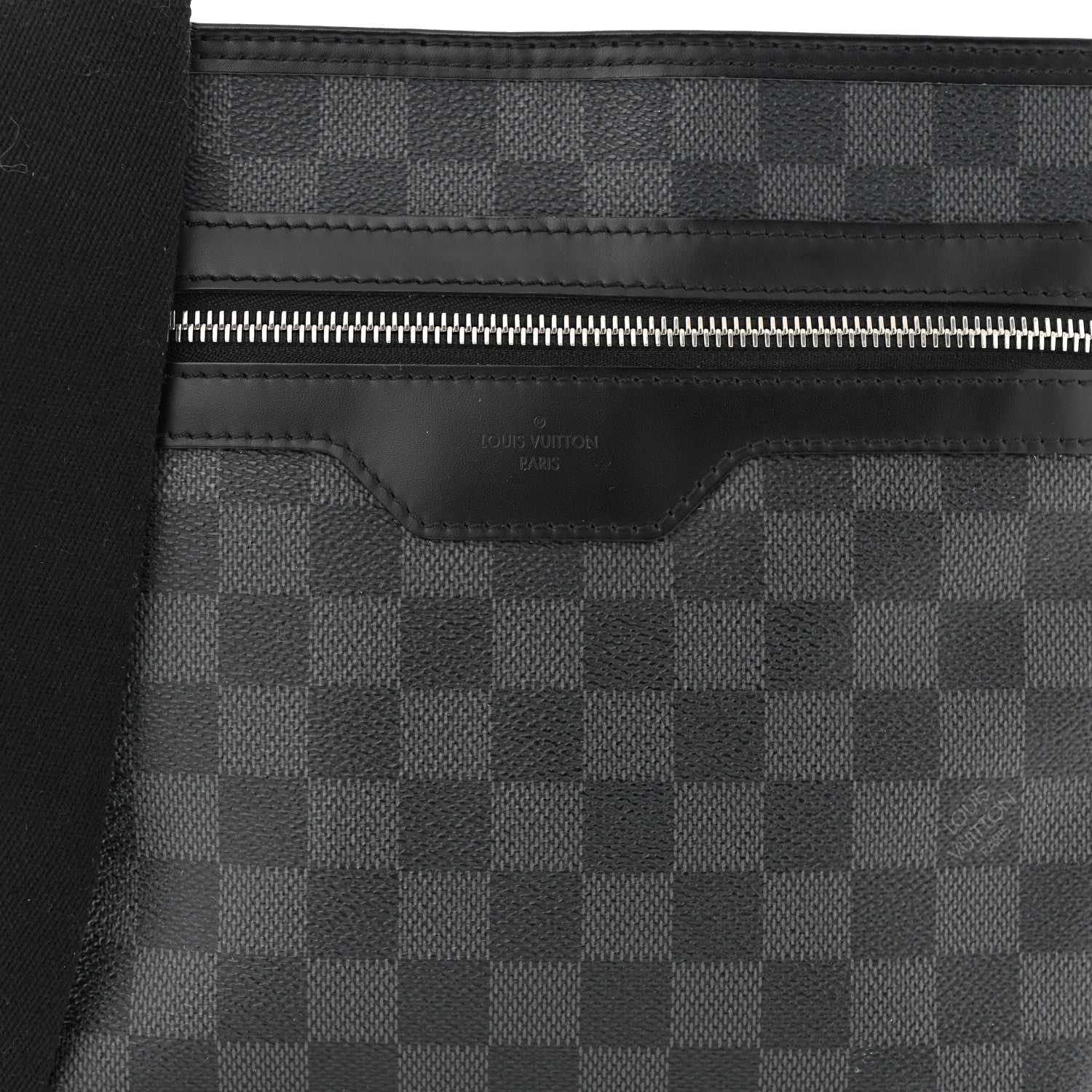 Louis Vuitton Damier Graphite Thomas 8 of 10