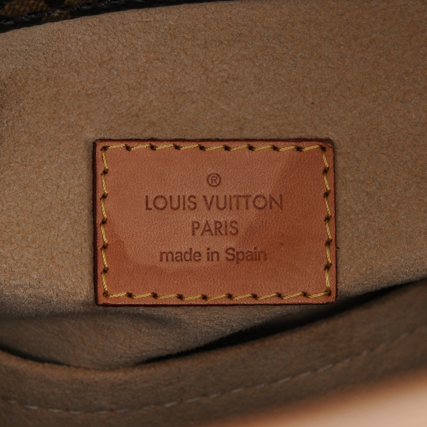 Louis Vuitton Monogram Artsy MM 6 of 6