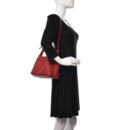 Valentino Garavani Grainy Calfskin Small VLogo Escape Shopper Rosso Valentino 2 of 8