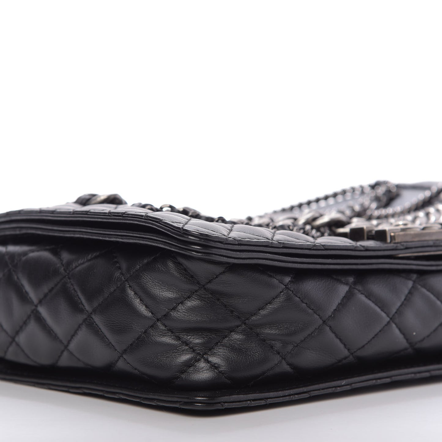 Calfskin Enchained New Medium Boy Flap Black