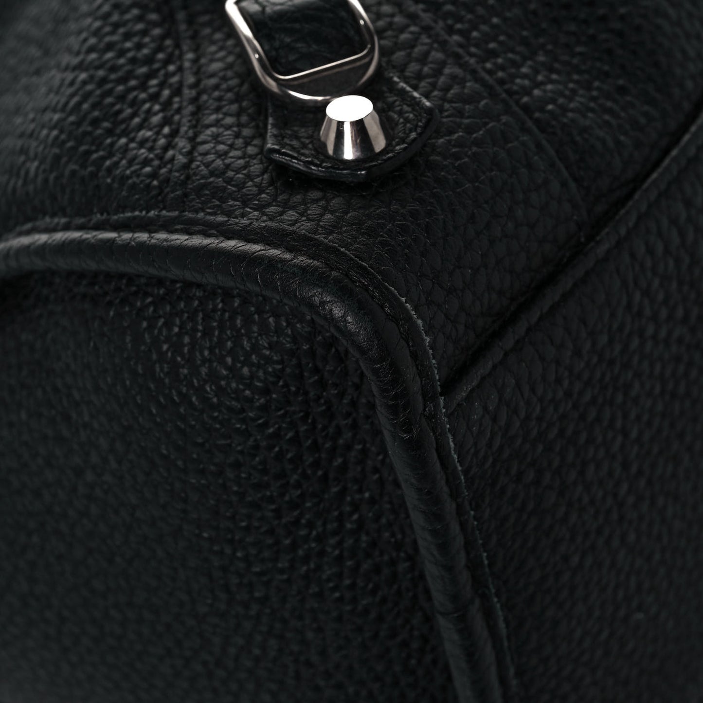 Vibrato Calfskin Classic Silver Hardware City Black