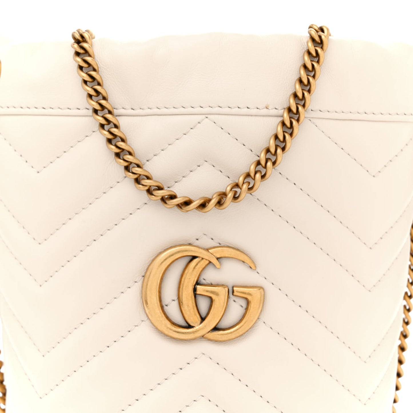 Calfskin Matelasse Mini GG Marmont 2.0 Bucket Bag White