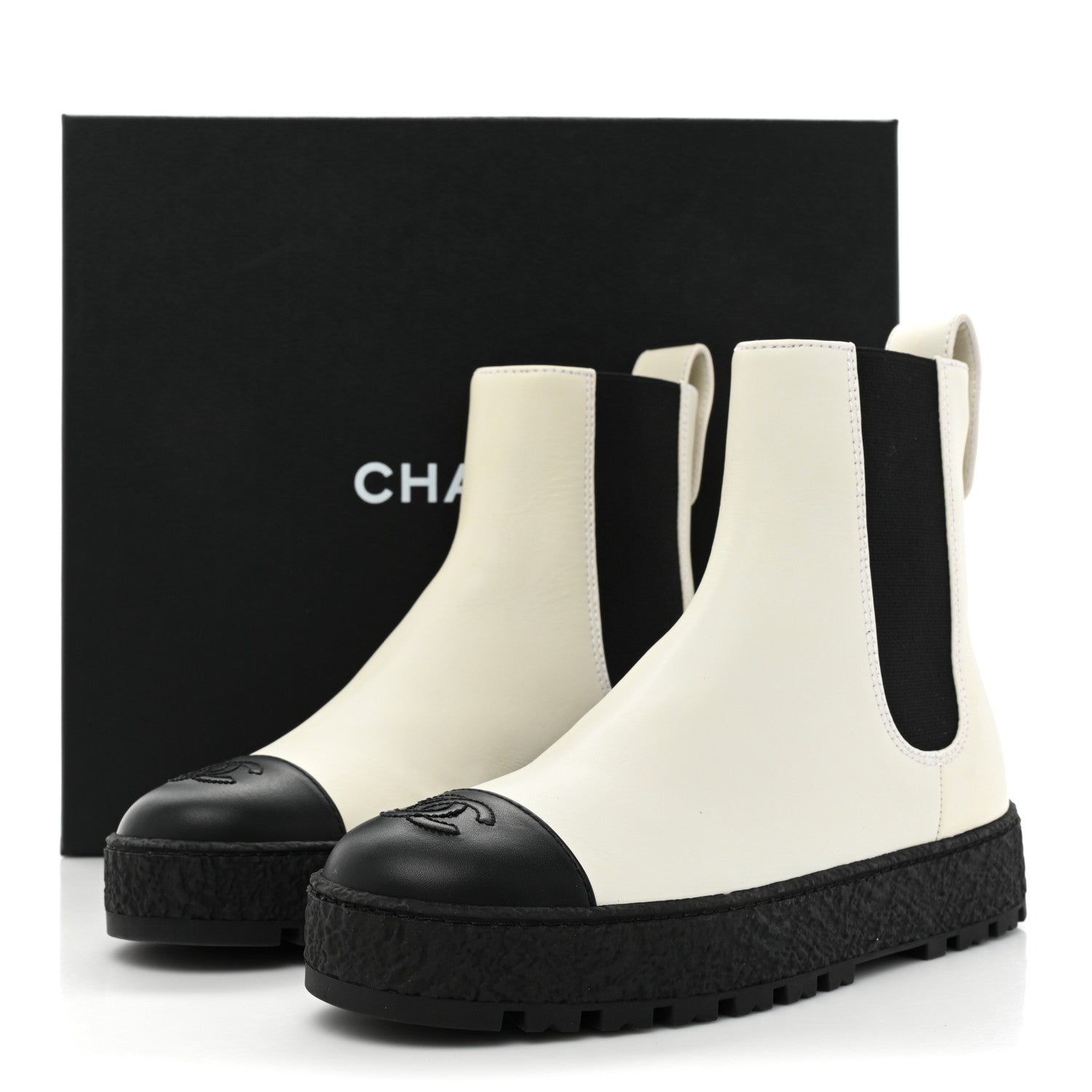 Chanel Calfskin Cap Toe CC Ankle Boots 38 White Black 10 of 10
