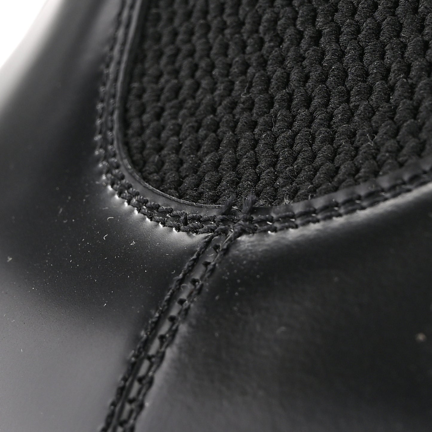 Magnum Calfskin Logo Ankle Boots 40.5 Black