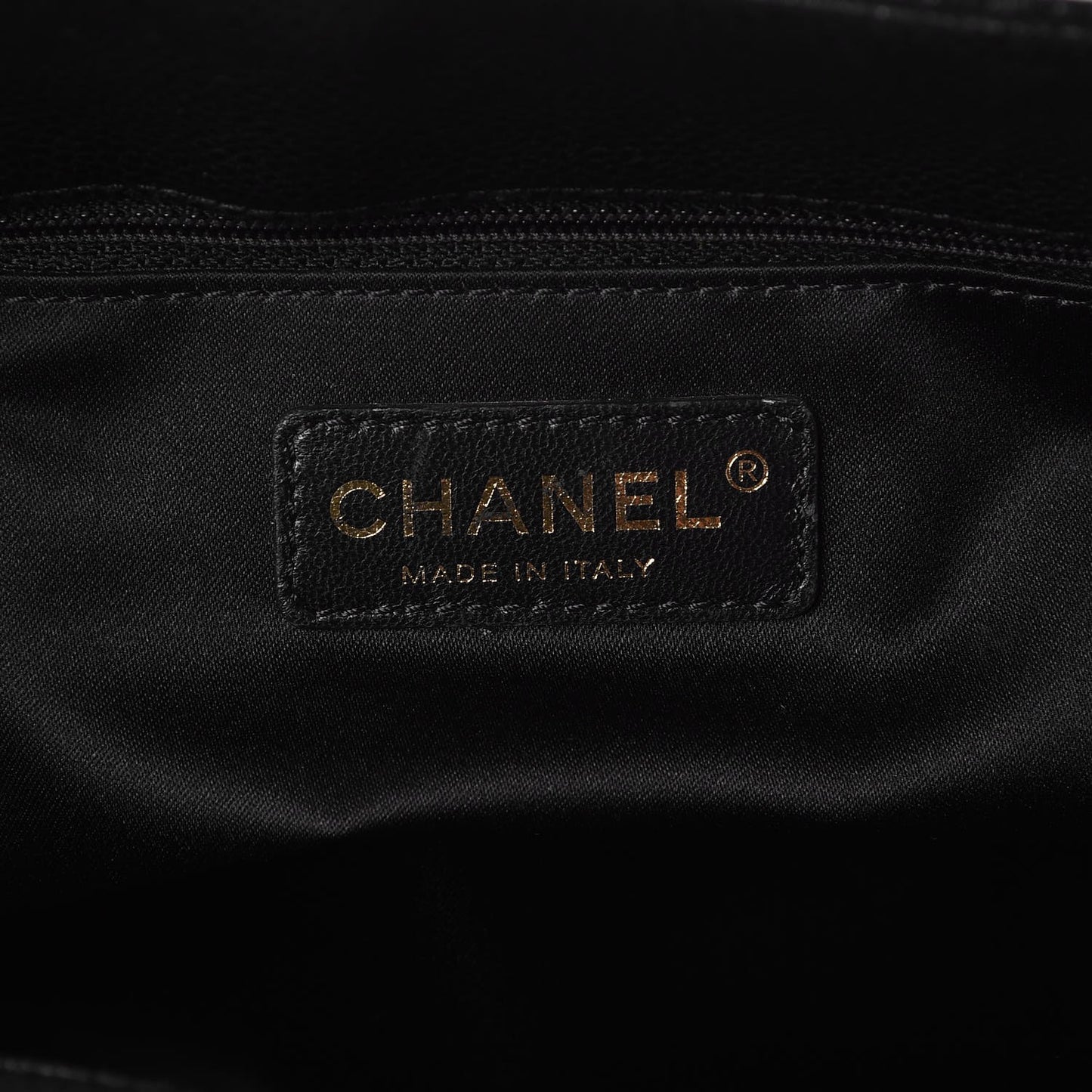 Caviar Quilted Grand Shopping Tote GST Black