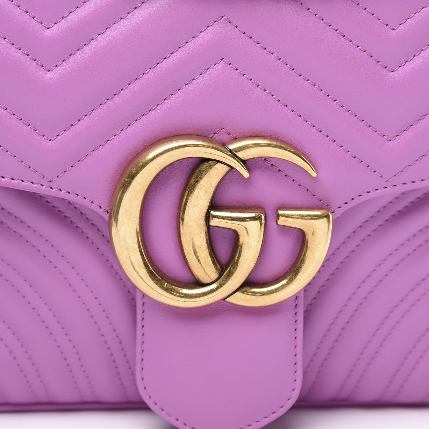 Calfskin Matelasse Medium GG Marmont Shoulder Bag Candy Mousse