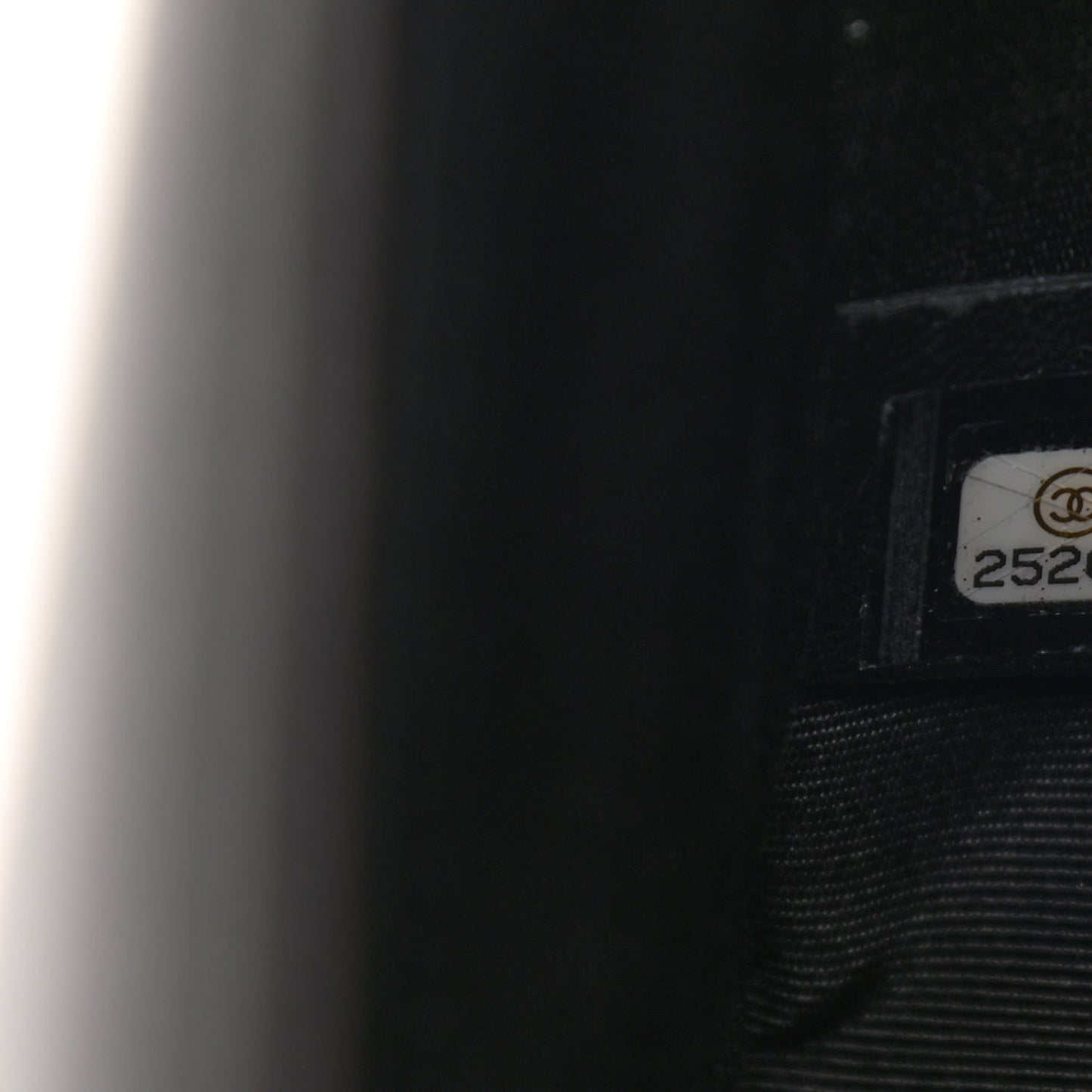 Caviar Chevron Quilted New Medium Boy Flap Black