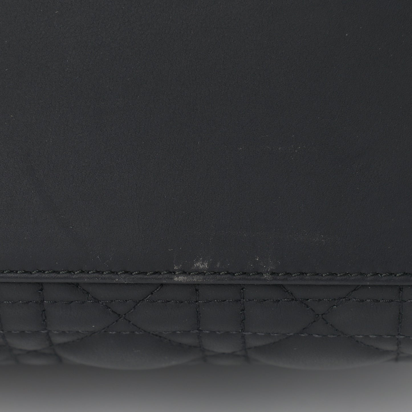 Ultra Matte Calfskin Cannage Large Lady Dior Black
