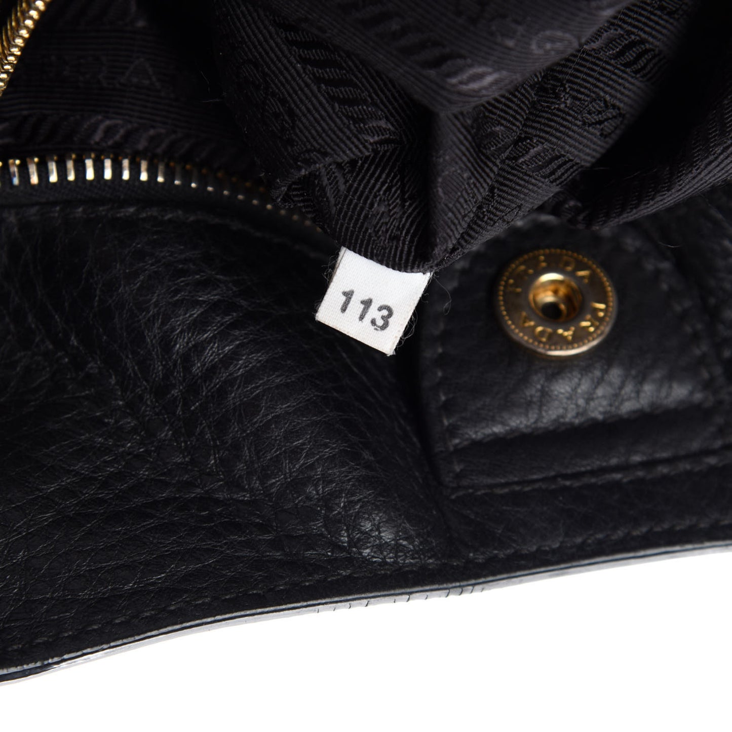 Vitello Daino Shoulder Bag Black