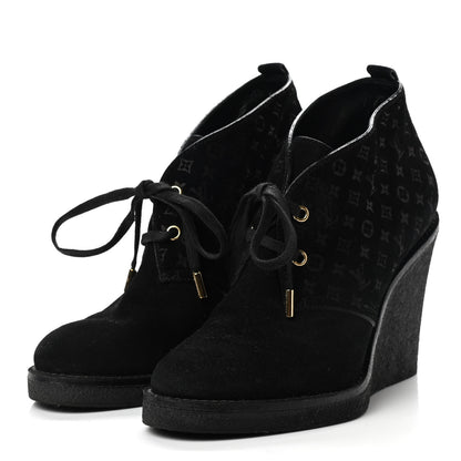 Louis Vuitton Suede Embossed Monogram Frosty Wedge Low Boots 38.5 Black 3 of 7