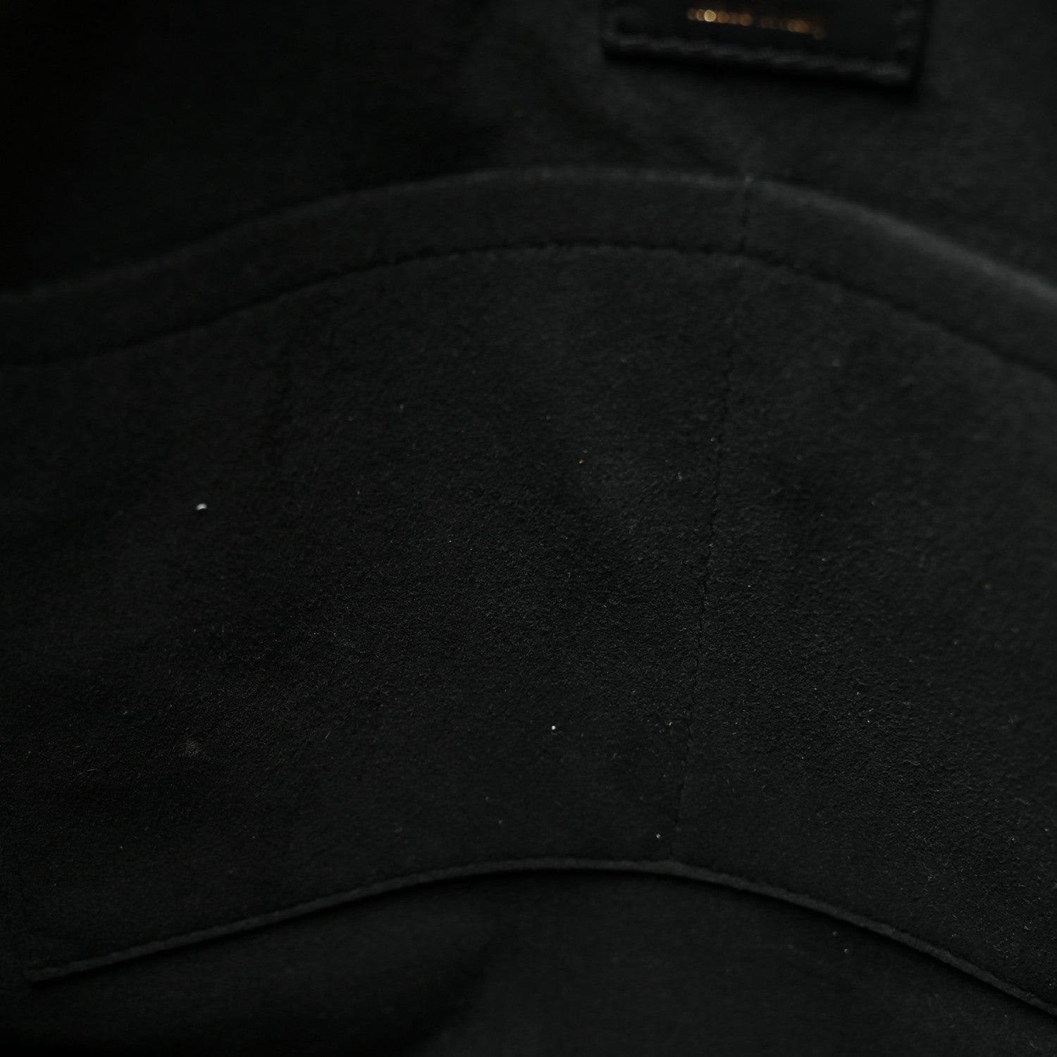 Louis Vuitton Reverse Monogram Triangle Softy 10 of 10