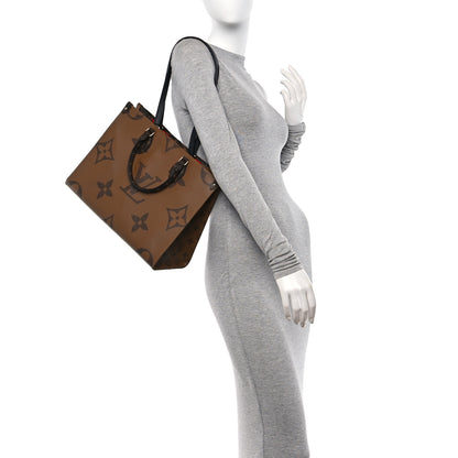 Louis Vuitton Reverse Monogram Giant Onthego MM 2 of 9