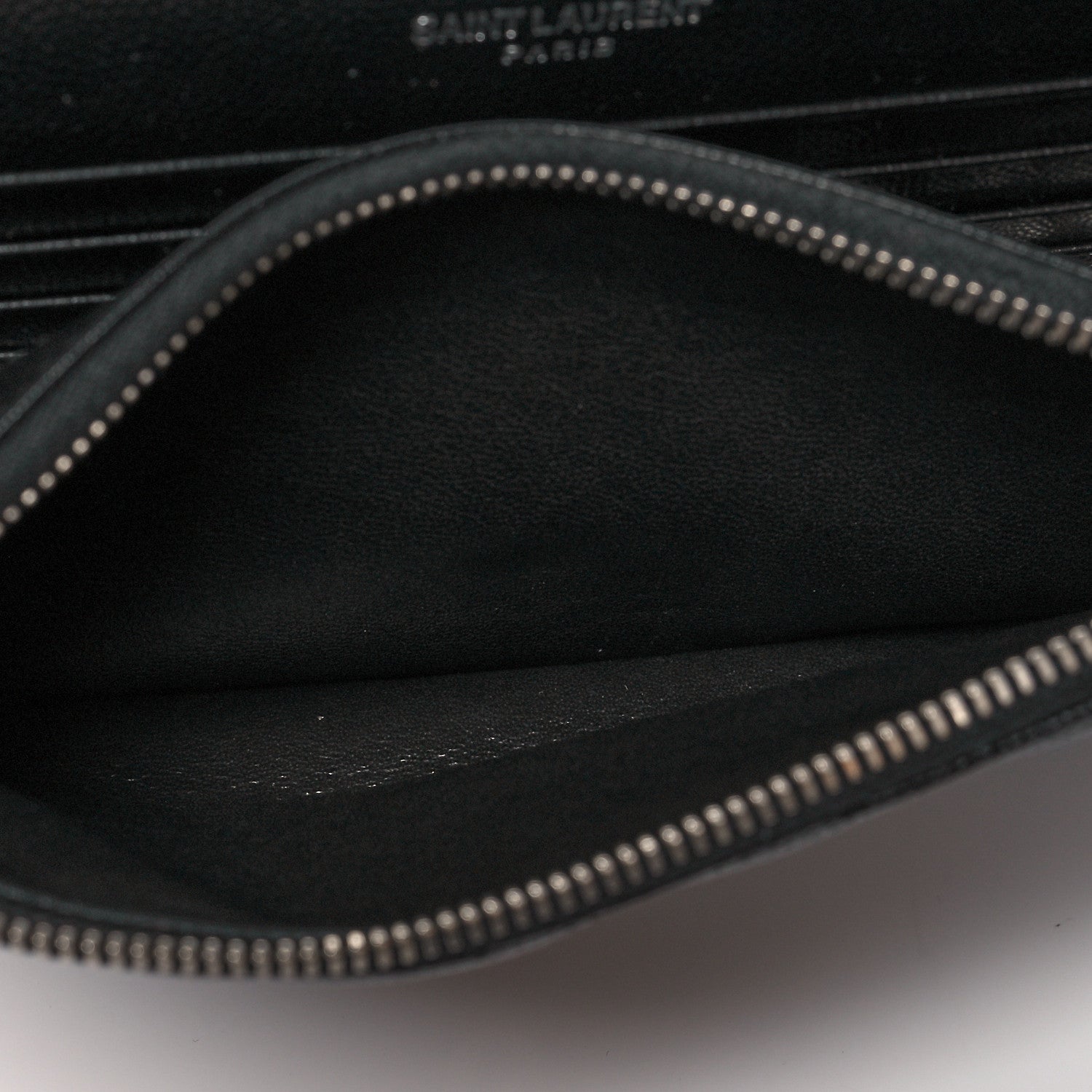 Saint Laurent Grain De Poudre Matelasse Chevron Monogram Envelope Chain Wallet Pearl White Black 6 of 10