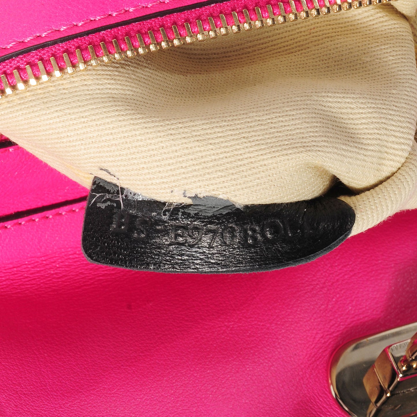Vitello Medium Rockstud Tote Pop Fuxia