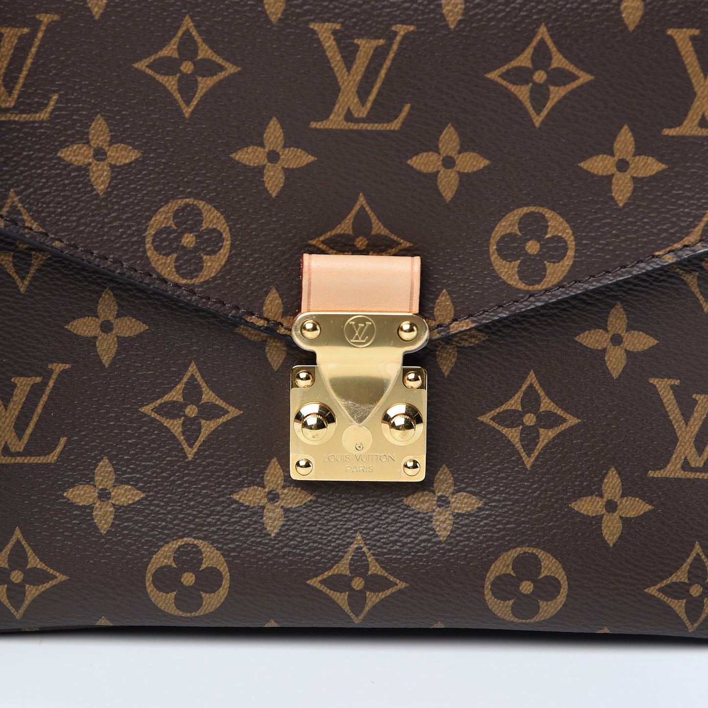 Monogram Pochette Metis