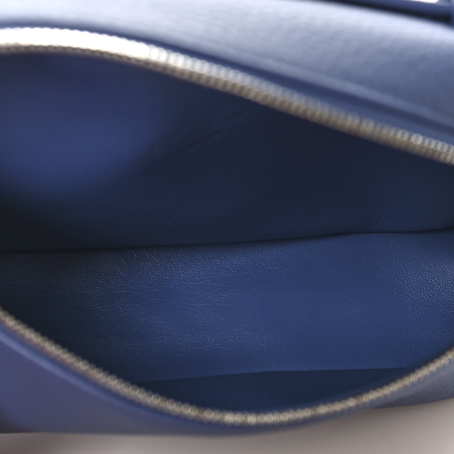 Grained Calfskin L19 Extra Pocket Pouch Cloud Sky