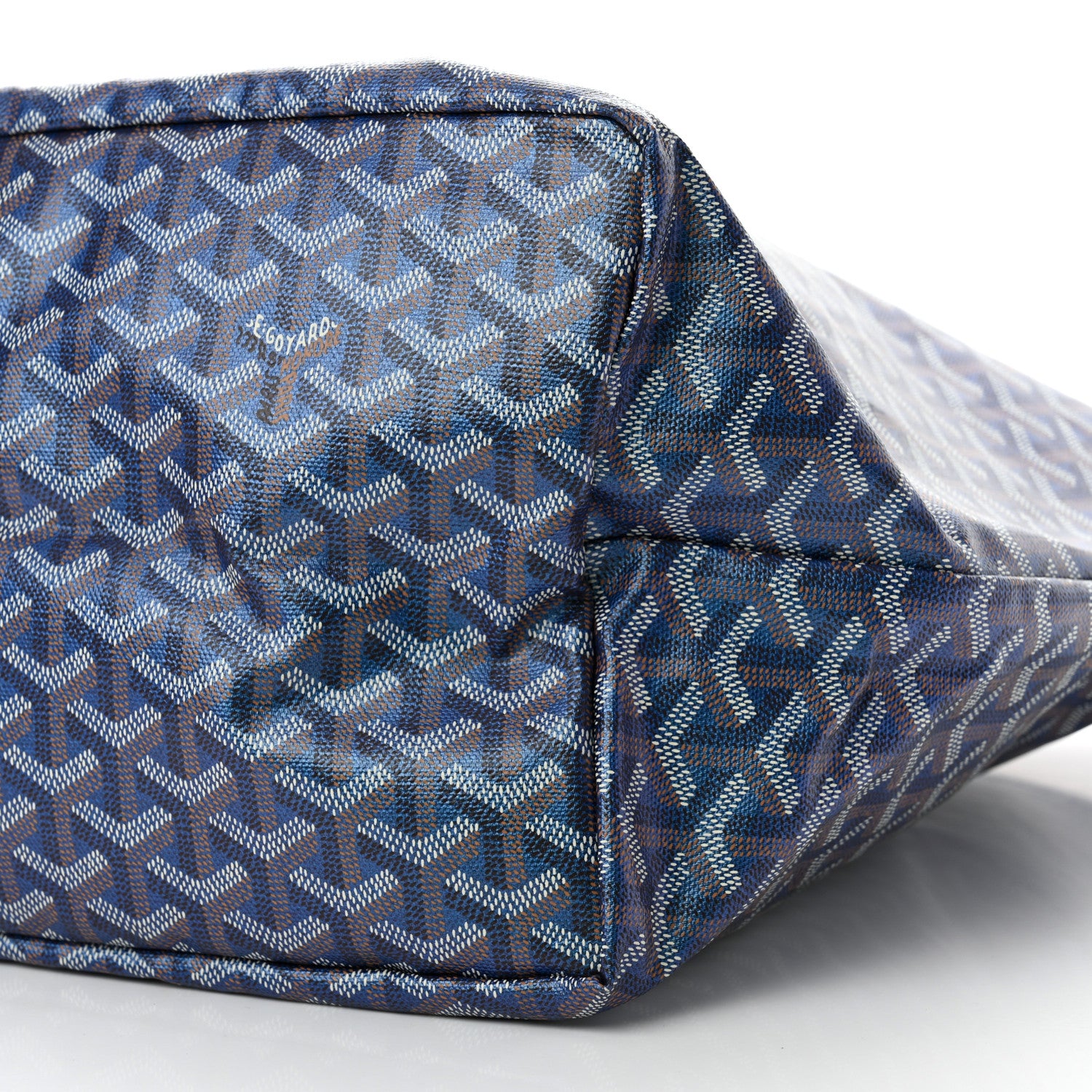 Goyard Iridescent Goyardine Saint Louis GM Pearly Blue 11 of 12