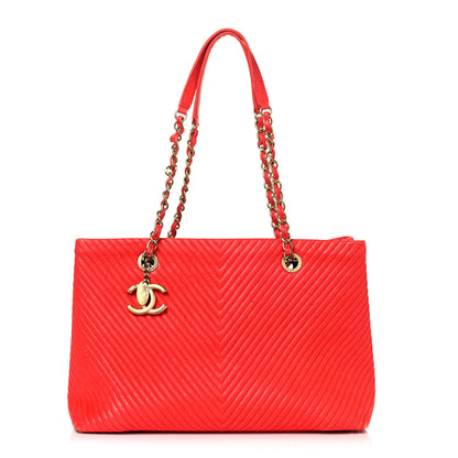 Chanel Wrinkled Lambskin Chevron Quilted Large Surpique Tote Red 1 of 20