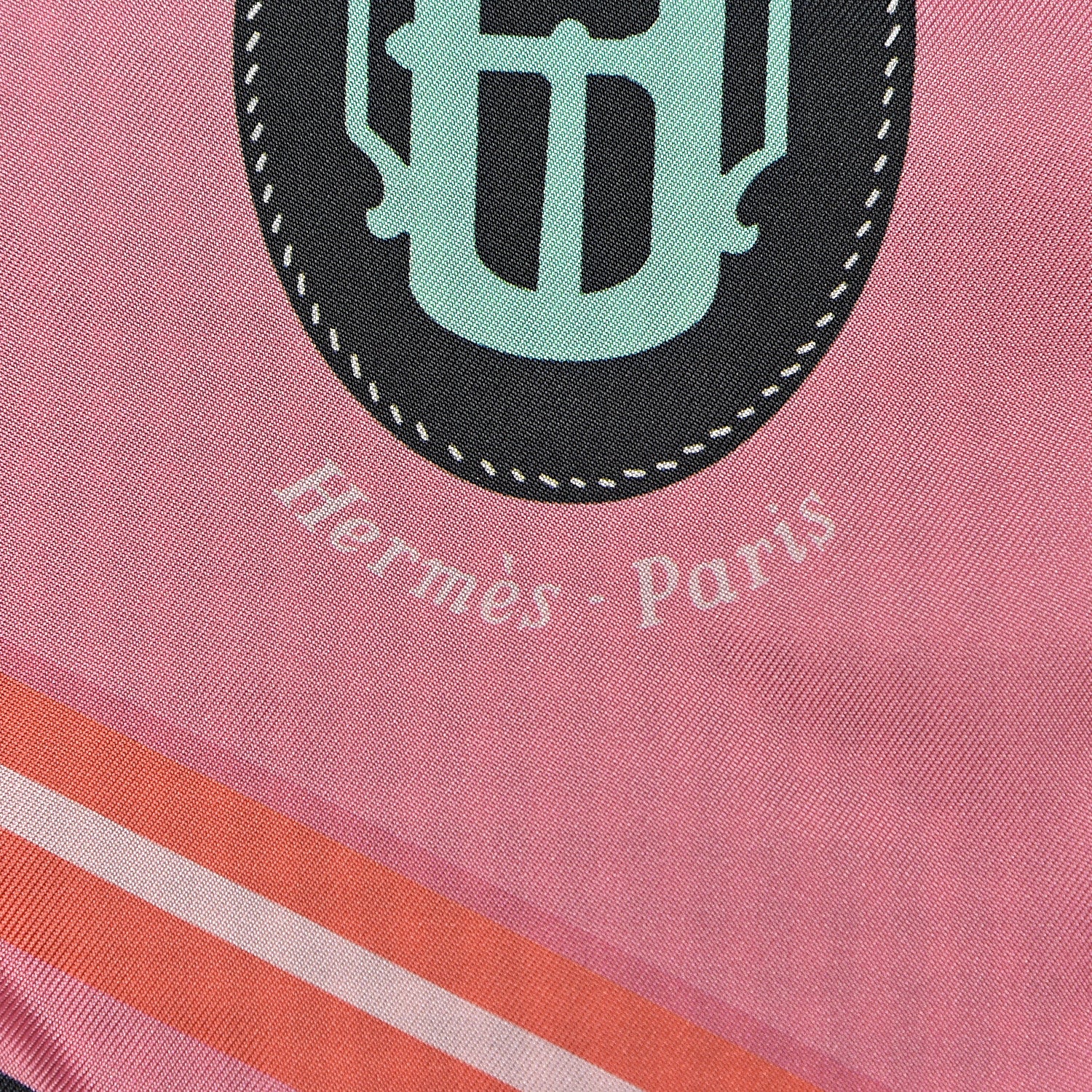 Hermes Silk Bouclerie Moderne Vichy Maxi Twilly Rose Buvard Vert Corail 4 of 4