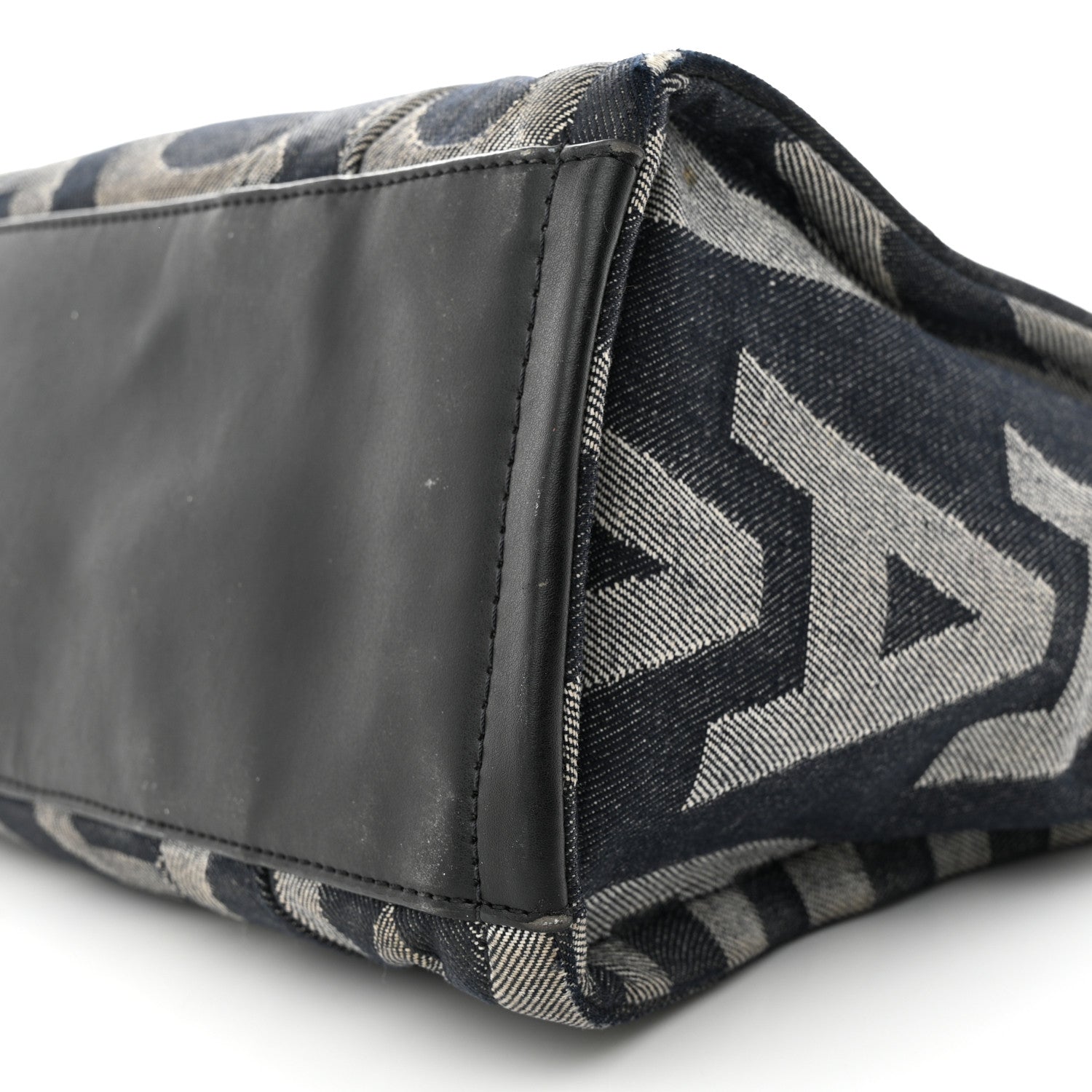 Marc Jacobs Denim Jacquard Medium The Monogram Tote Bag Denim Blue 9 of 17