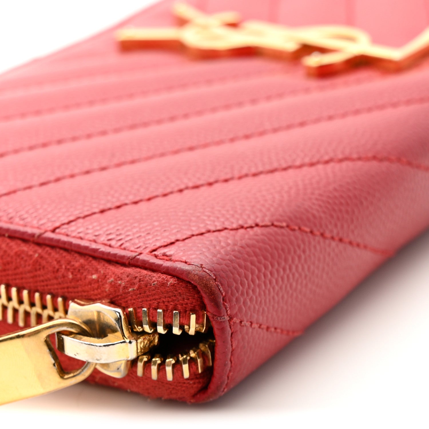 Saint Laurent Grain De Poudre Matelasse Chevron Monogram Zip Around Wallet Red 10 of 11